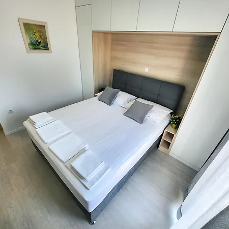 Room&apartments 3*