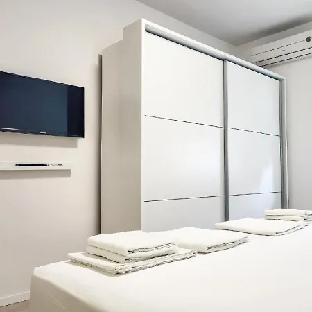 Guest house &